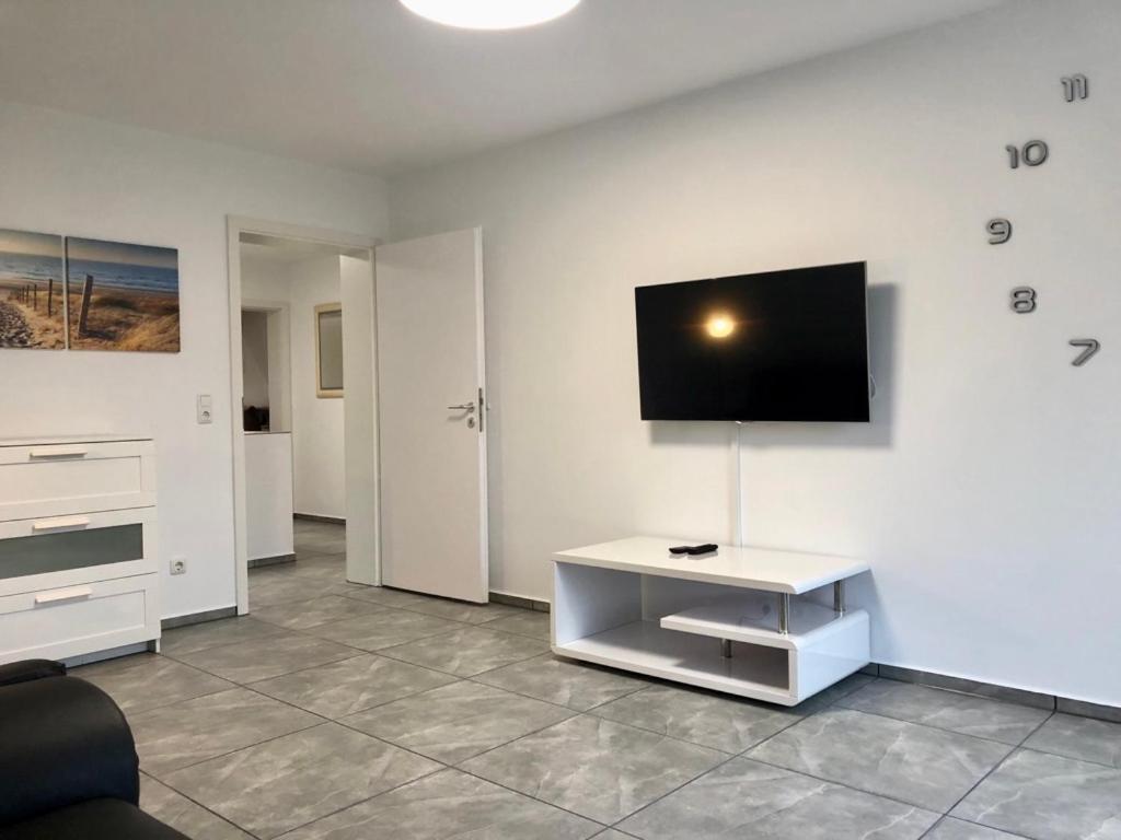Dachgeschosswohnung Mit Seeblick Ahrensbok Exterior foto