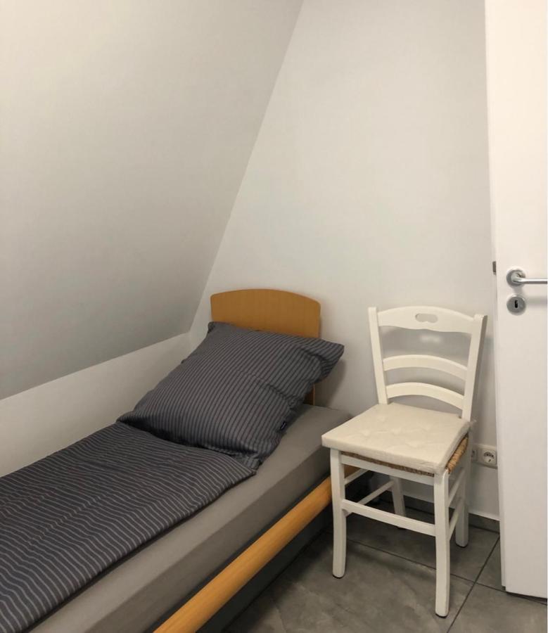 Dachgeschosswohnung Mit Seeblick Ahrensbok Exterior foto