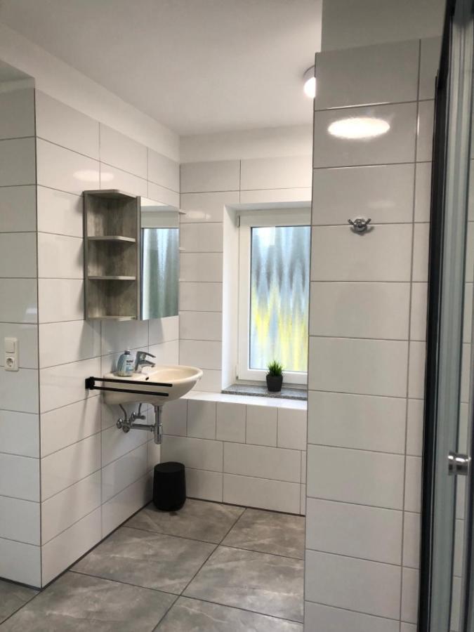 Dachgeschosswohnung Mit Seeblick Ahrensbok Exterior foto