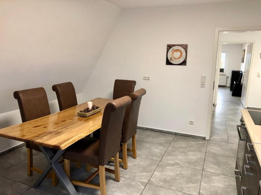 Dachgeschosswohnung Mit Seeblick Ahrensbok Exterior foto